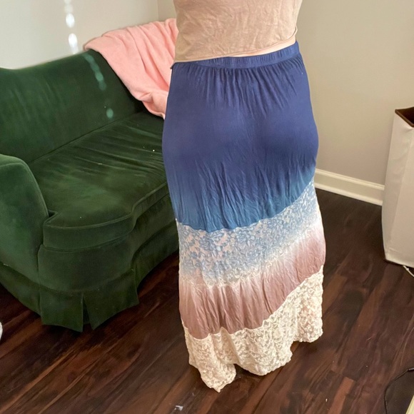 Umgee ombré lace maxi skirt - Picture 3 of 4